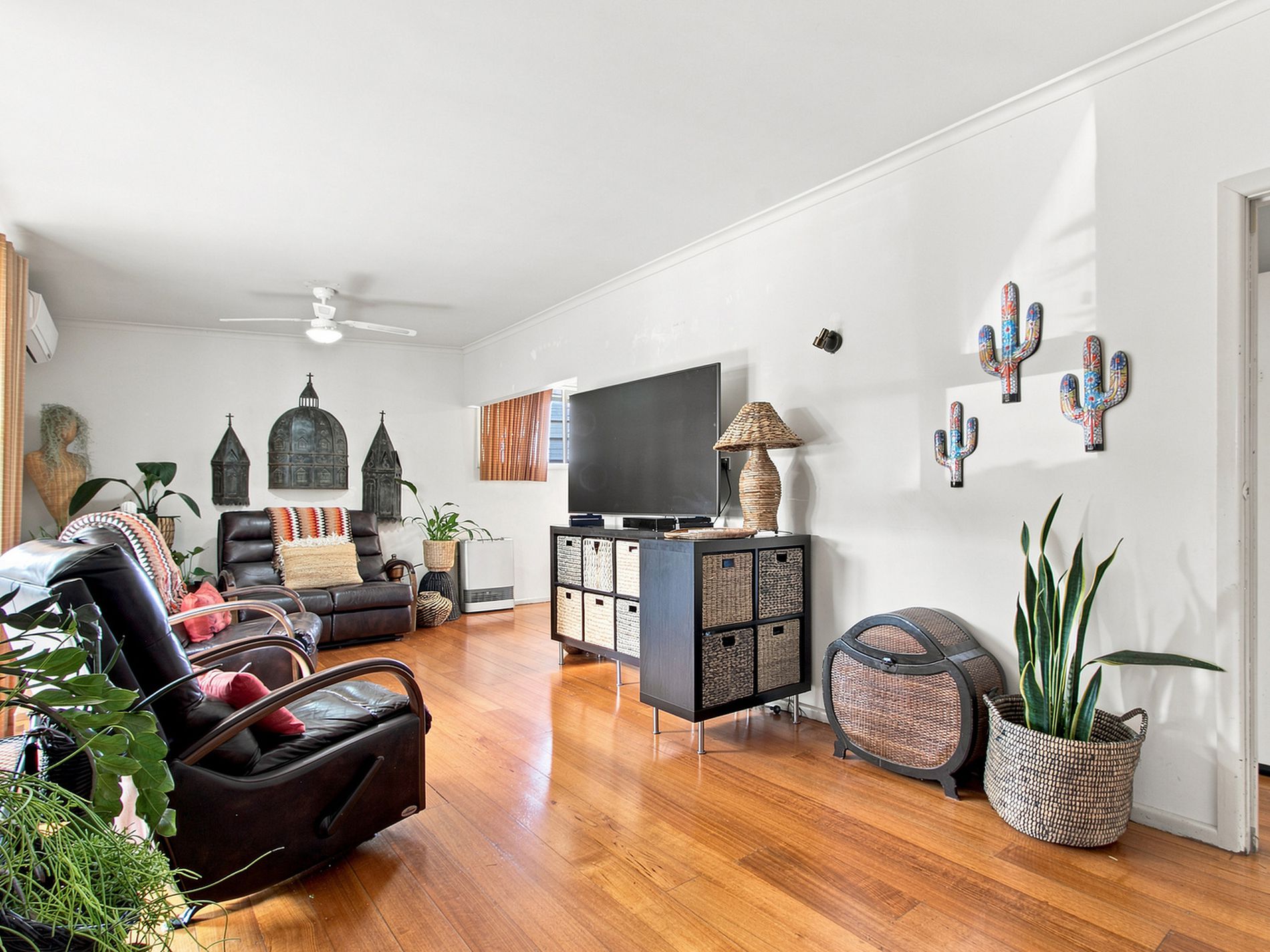 13 Weir Street, Sale