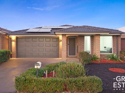 16 Crowe Avenue, Cranbourne West