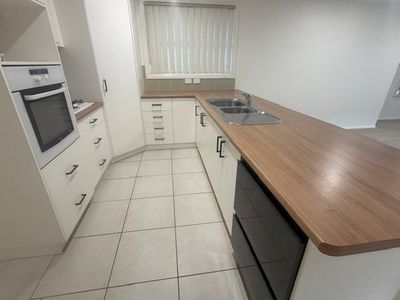 8 The Patio, Tamworth
