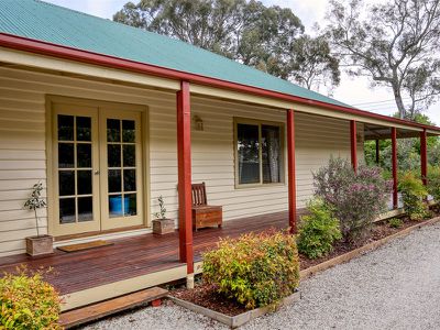 17 Livingstone St, Avenel