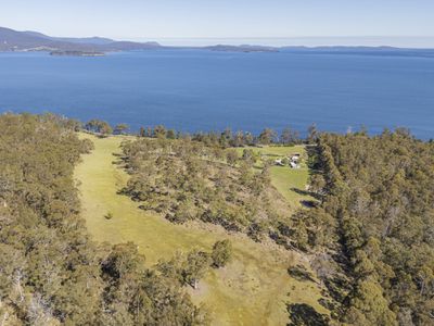 5326 Channel Highway, Gordon