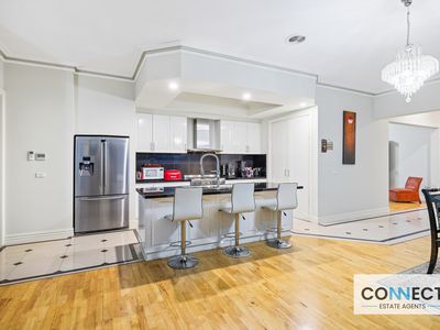 33 Champagne Grove, Narre Warren South