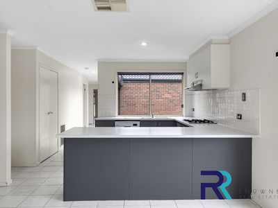 39 Tandara Circuit, Melton West