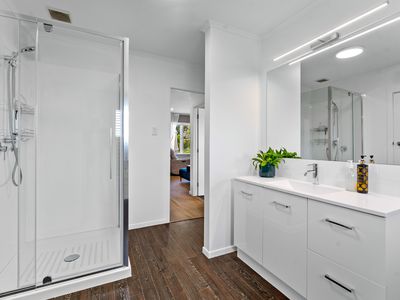 44 Gulf View Road, Murrays Bay