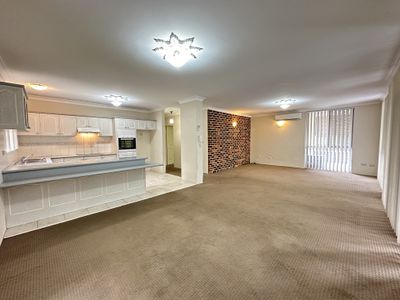 1 / 5 Robertson Street, Parramatta