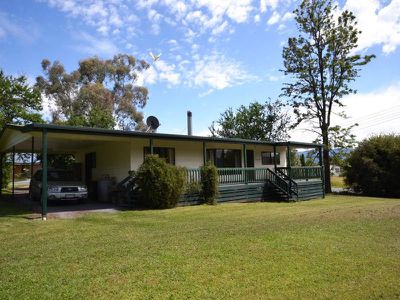 2-4 Baker Street , Tawonga South