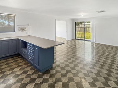 26 Ken Mcmullen Place, Dubbo