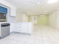 2 Autumn Close, Calamvale