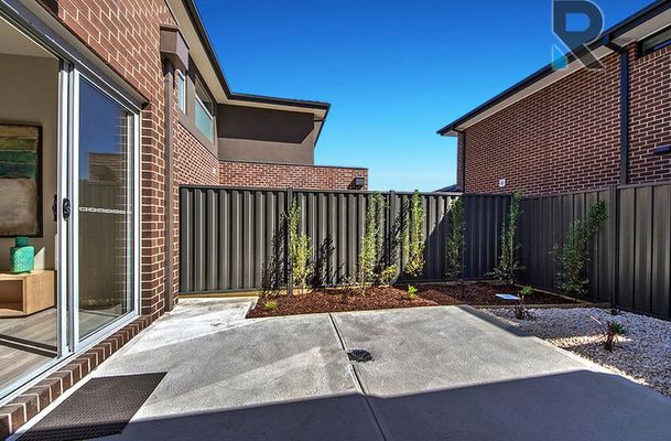 96 Frontier Avenue, Greenvale