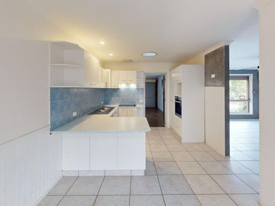 2 / 2 Columbia Court, Oxenford