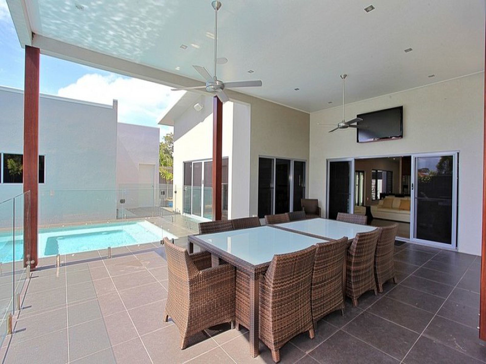 84 Acacia Street, Woodgate