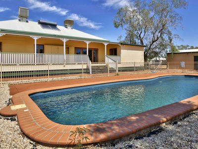 71-73 CRANE STREET, Longreach