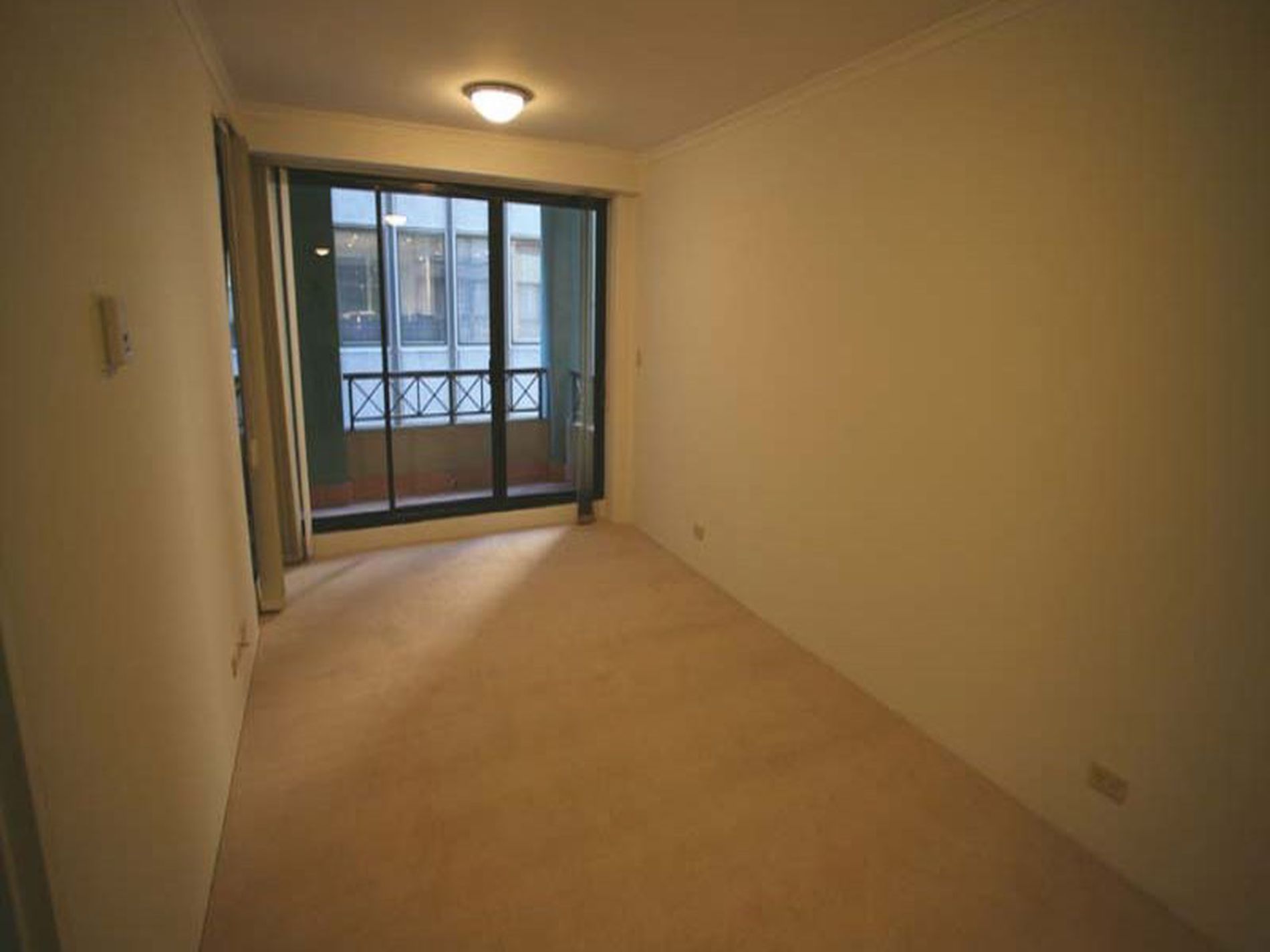 803 / 1 Hosking Place, Sydney