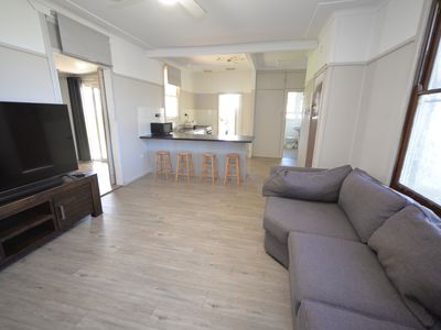 10 Gallop Avenue, Parkes
