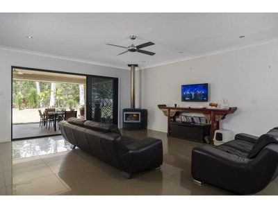 11 Adensfield Court, Cooroibah