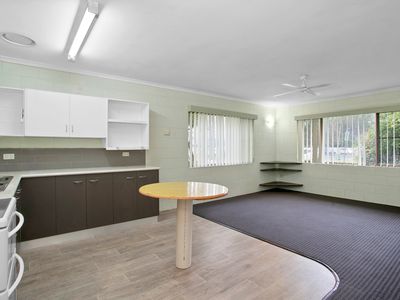 1 / 24 Pirie Street, Mackay