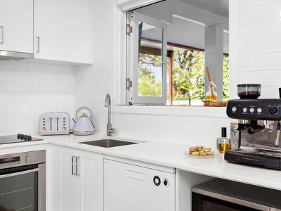 27 Wootton Crescent, Springwood