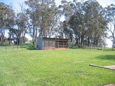 38 SHORTS LANE, Heathcote