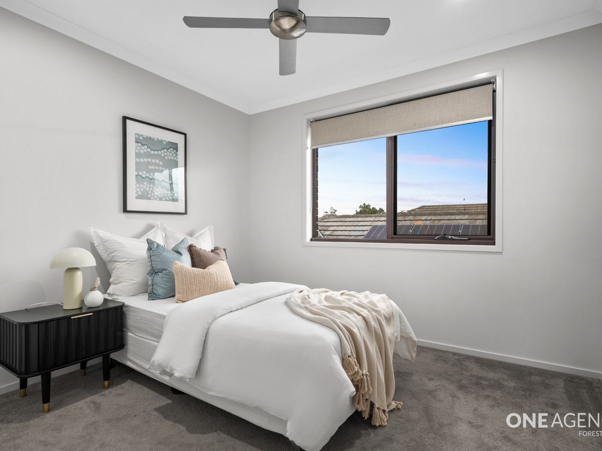 79 Calm Crescent, Springfield Lakes