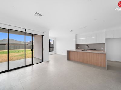 6 Calendula Court, Casula