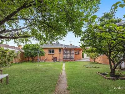 93 Broadhurst Avenue, Reservoir