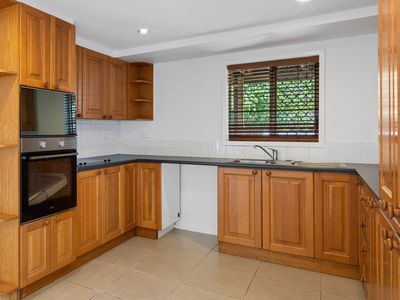 16 William Street, Rochedale South
