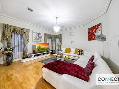 33 Champagne Grove, Narre Warren South
