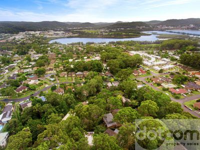 4 Coral Tree Place, Point Clare