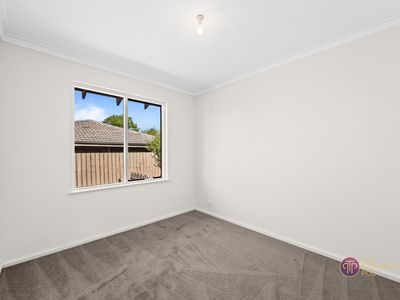 7 Ravenhill Road, Thornlie