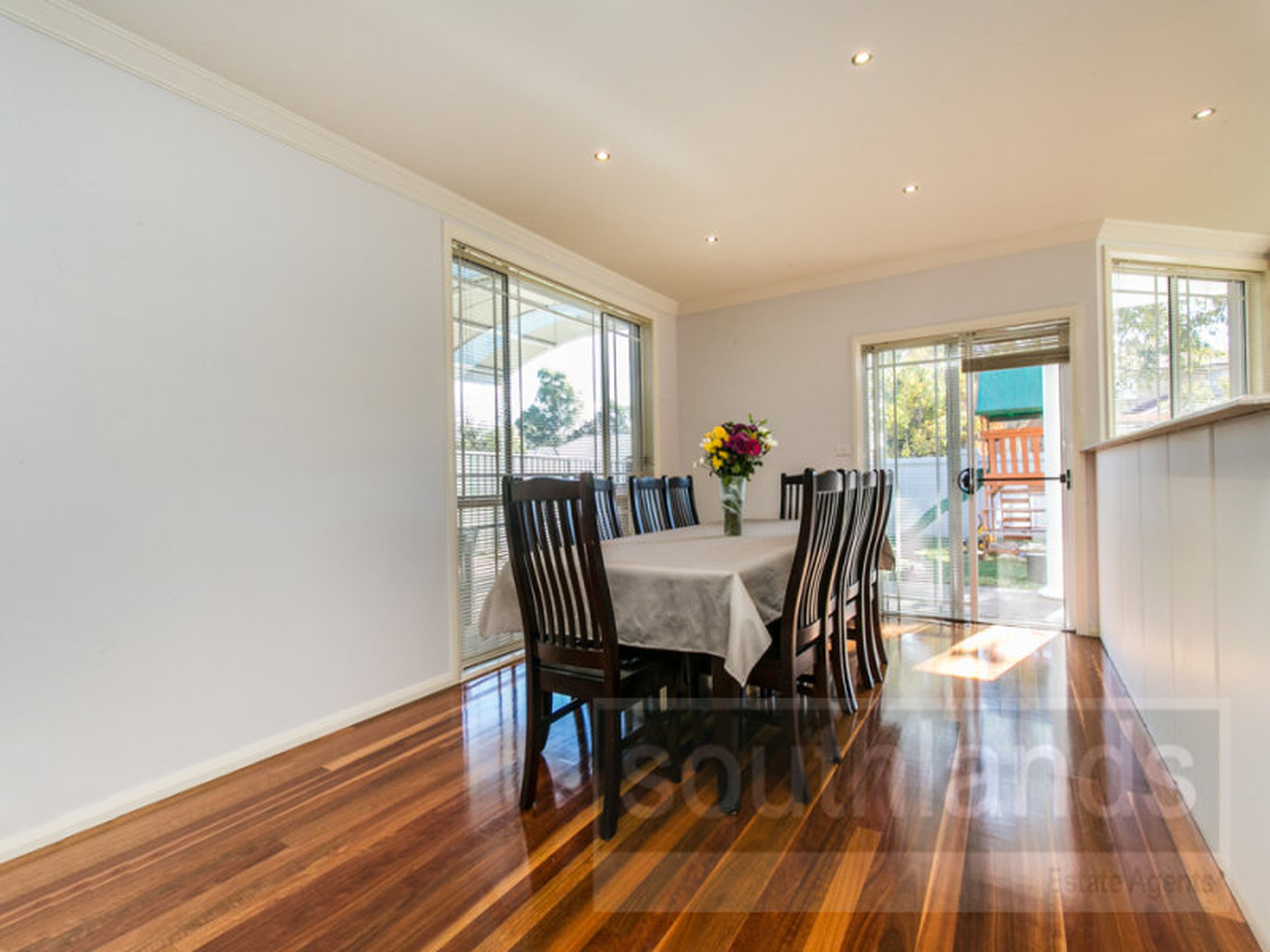 9 Torquay Tce, GLENMORE PARK