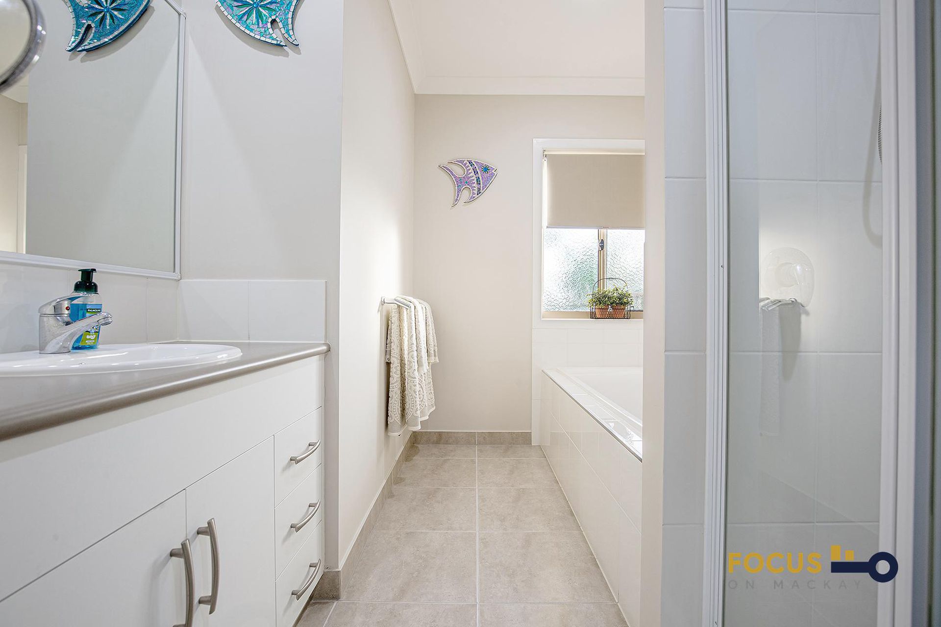 148 Ian Reddacliff Drive, The Leap