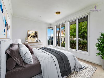 32 Signature Boulevard, Point Cook