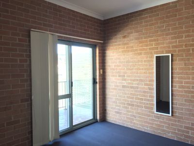 2 / 128 Tongarra Road, Albion Park