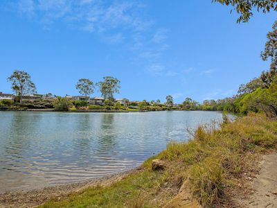 1 / 28 Castello Circuit, Varsity Lakes