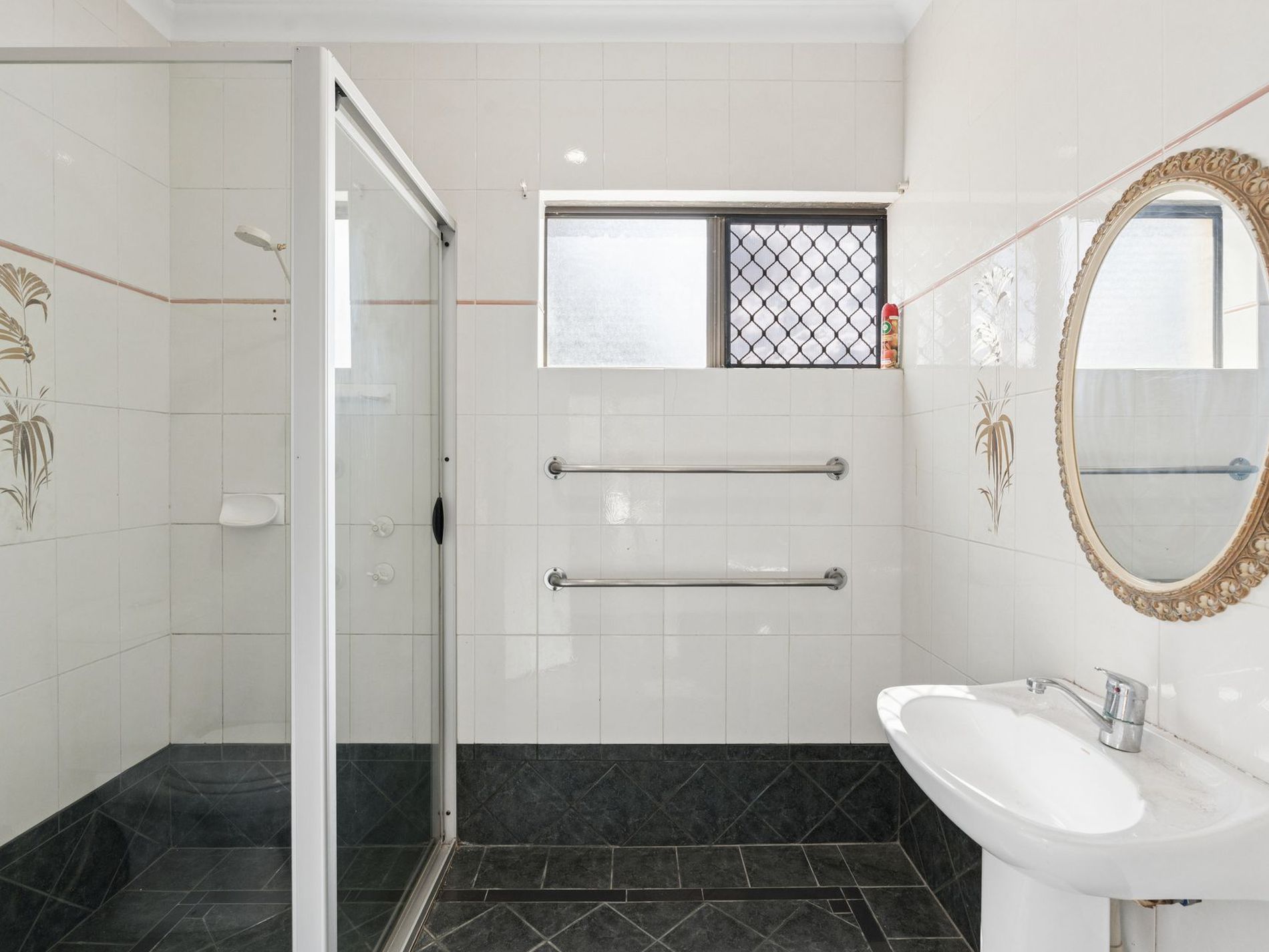 15 Glenbrook Road, Thornlie