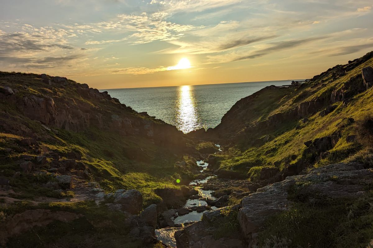 2 Clifftop Crescent, Hallett Cove