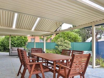 8 Woodlands Drive, Rochedale South