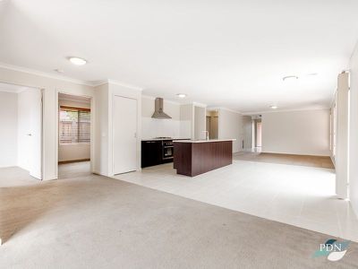 5 Airfield Grove, Point Cook