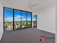 2009 / 10 Trinity Street, Fortitude Valley