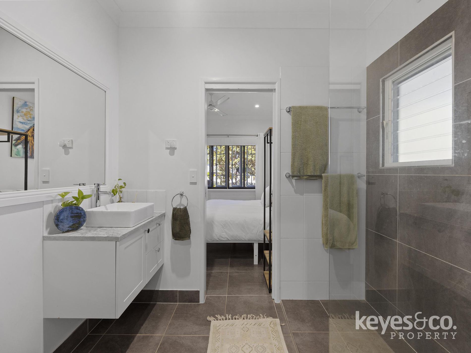 6 Dillane Street, Hyde Park