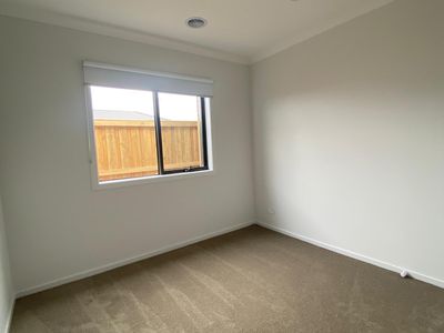 17 Pontburn Road, Truganina