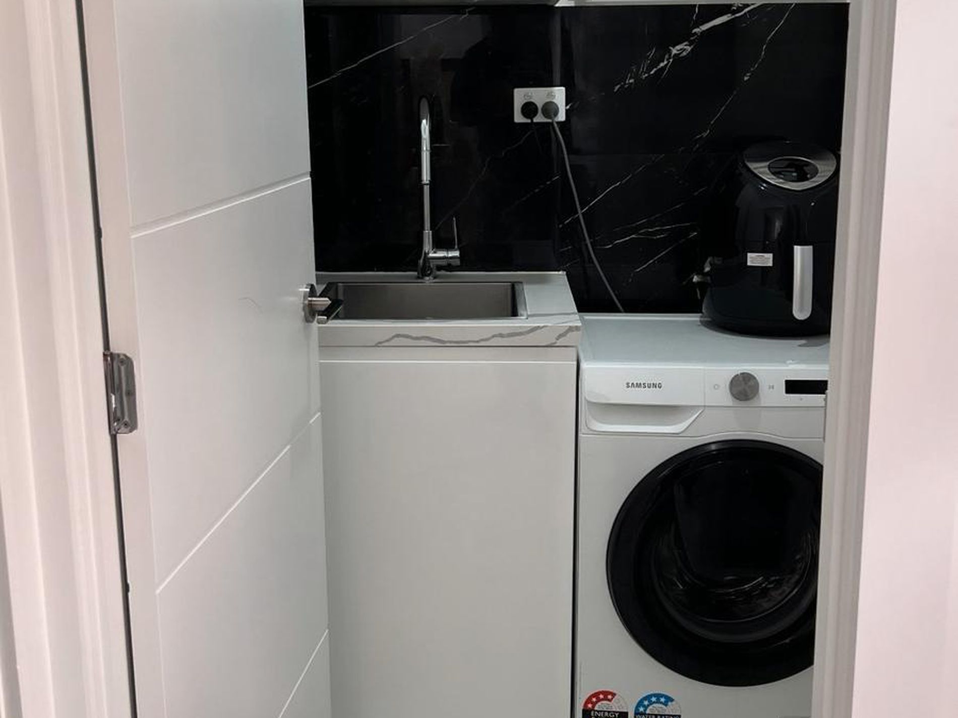 18a Romana Square, Prestons