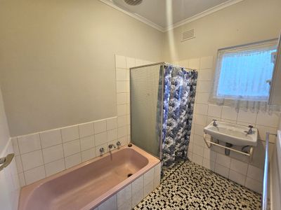 21 Bowman St, Millicent