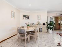 45 Gippsland Drive, Helensvale