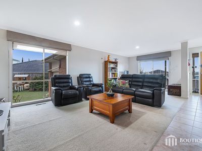 6 Ilana Court, Narre Warren South