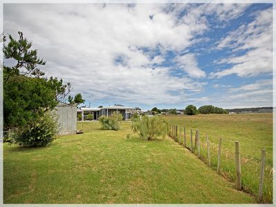 6 Watchorn Place, Foxton Beach