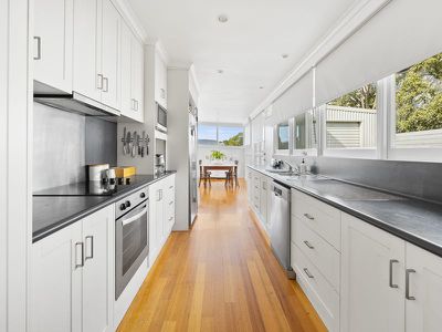 15 Flowers Court, Newstead