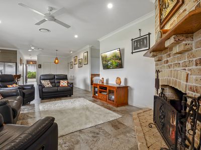 6 Channel Court, Pie Creek