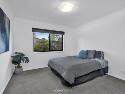 49 Sunningdale Crescent, Cranbourne