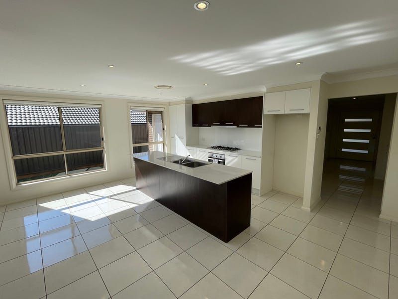 3 Auld Street, Elderslie